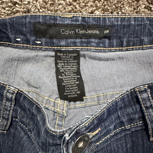 Calvin Klein Blue Flare Jeans size 18W - Picture 6 of 6